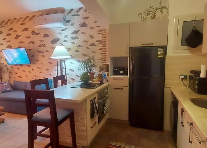 1 Bed With Public Pool Hottub & Petsok